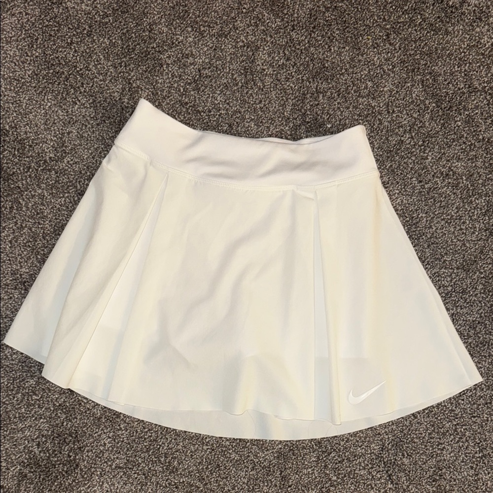 Nike Dry-fit XS White Pleated Athletic Mini Skirt